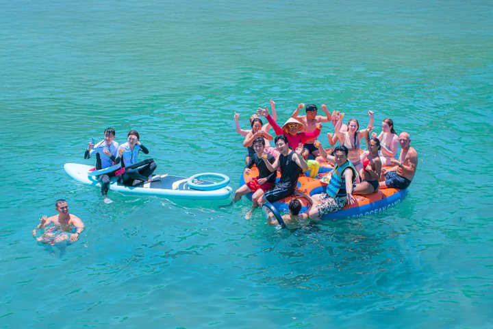 Coral Reef Snorkeling en Floating Bar Party vanuit Nha Trang