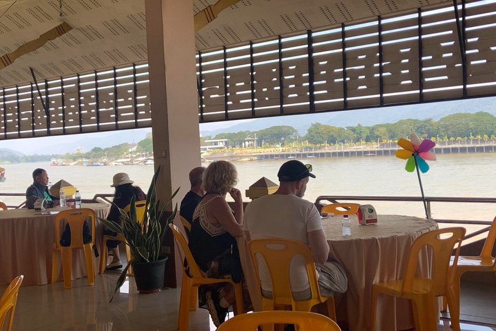 Gyllentriang Thailändsk Myanmar Laos gräns Khongfloden Gamla staden
