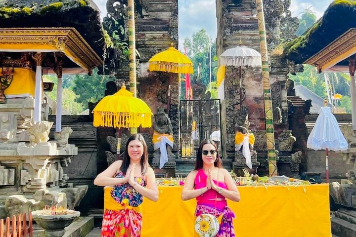 Tour por Bali Oriental: Templo Madre, Penglipuran y Tukad Cepung