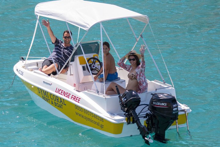 Tour privado con patrón Descubre Symi Spots en un viaje 4 horas