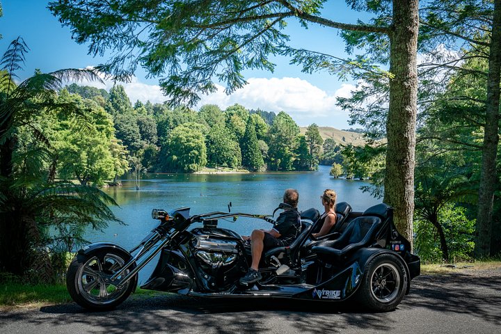 TAURANGA SHORE EXCURSION : V8 TRIKE - 1,5 timers by eller naturskjønne tur