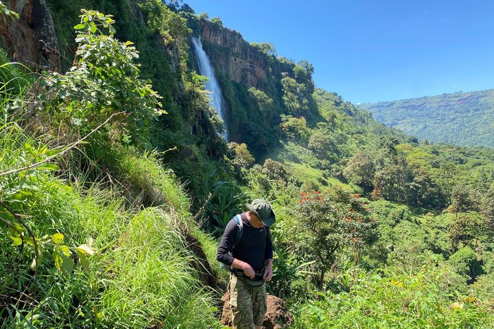 Sisiyi Falls Round Walk Caminata Aventura Escénica