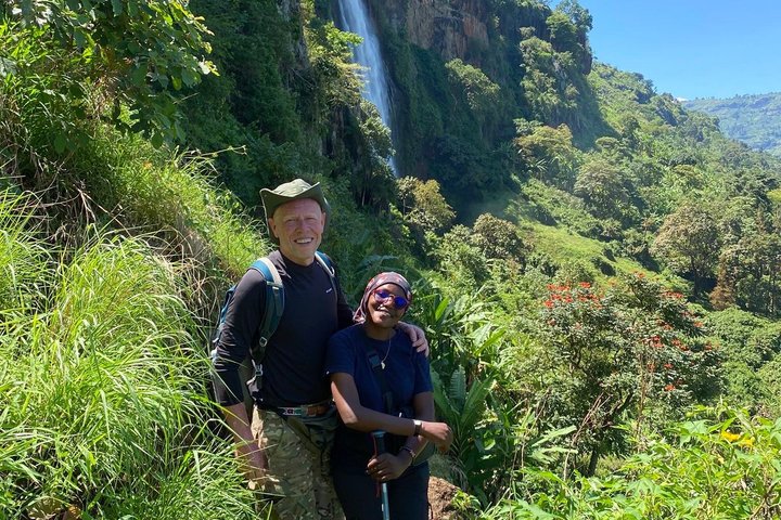 Sisiyi Falls Round Walk Caminata Aventura Escénica