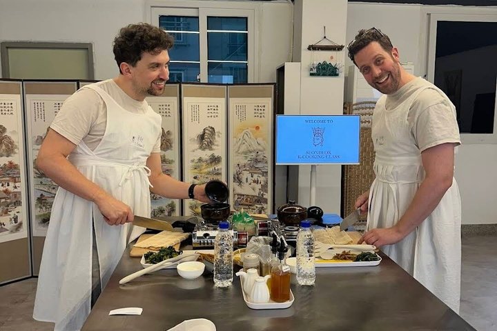Lille gruppe markedstur og koreansk madlavning i Gyeongju