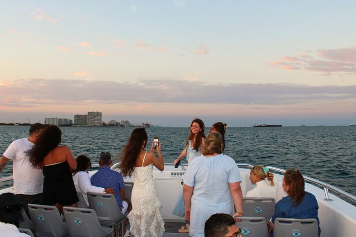 Hoteller i nærheden af Fort Lauderdale Ocean and Intracoastal Sunset Cruise