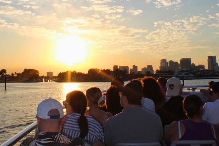 Hoteller i nærheden af Fort Lauderdale Ocean and Intracoastal Sunset Cruise