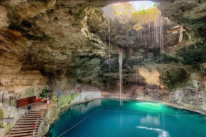 Chichen Itza Cenote Saamal och Valladolid dagstur från Cancun