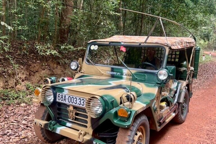 Explore o norte da ilha de Phu Quoc por Jeeps do Exército Clássico