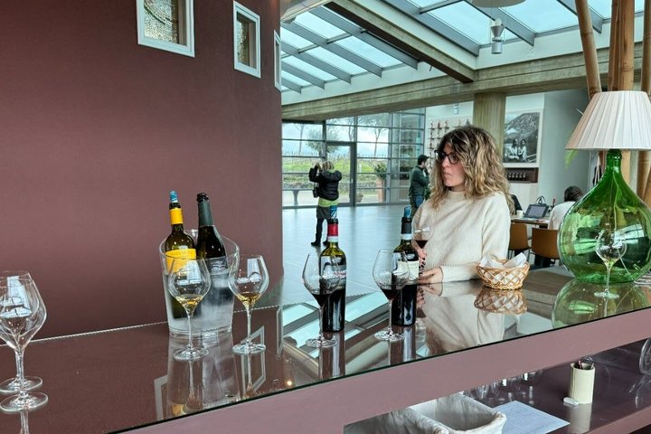 Visita à vinícola Basilicata e degustação de vinhos Aglianico em Barile