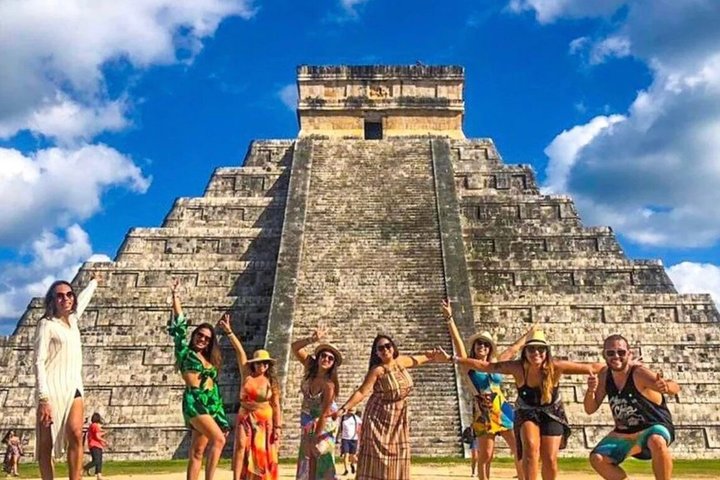 Chichen Itza Cenote Saamal och Valladolid dagstur från Cancun