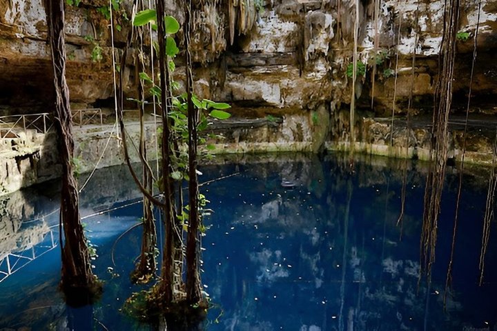 Chichen Itza Cenote Saamal och Valladolid dagstur från Cancun