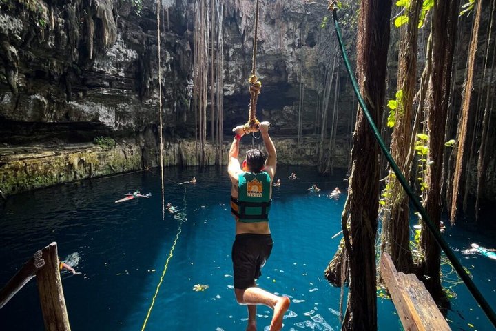 Chichen Itza Cenote Saamal och Valladolid dagstur från Cancun