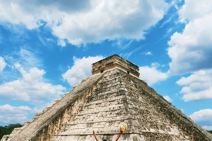Chichen Itza Cenote Saamal och Valladolid dagstur från Cancun