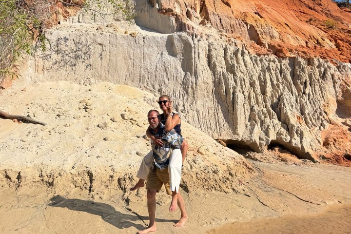 5 - Hour Sunrise eller Sunset Jeep Tour från Mui Ne