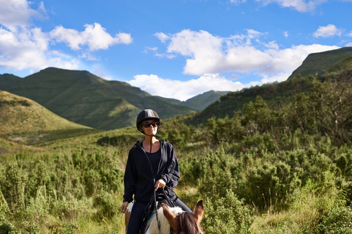 1 hora de passeio a cavalo