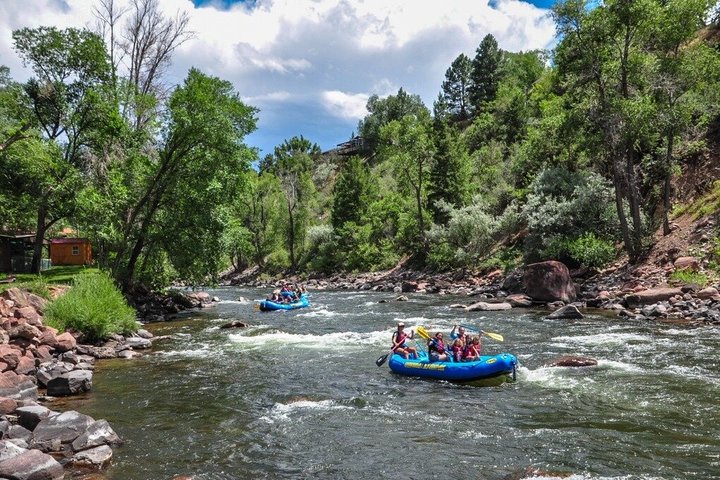 Viagem de jangada curta e moderada de 2 horas em Glenwood Springs