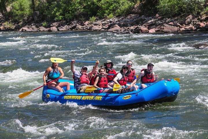 Viagem de jangada curta e moderada de 2 horas em Glenwood Springs