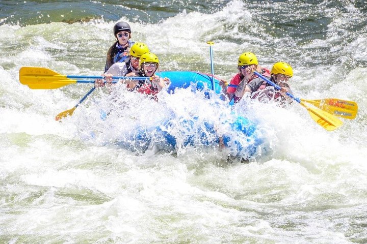 Halvdags Shoshone Rafting i Glenwood Springs