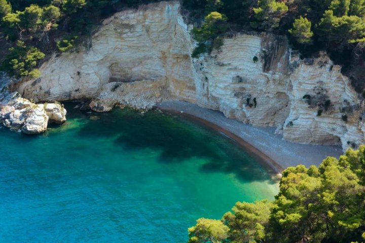 Gargano Yacht-utflukt fra Vieste med aperitiff og skipper