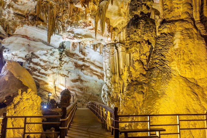 Phong Nha Cave & Paradise Cave ganztägige Erkundung ab Hue