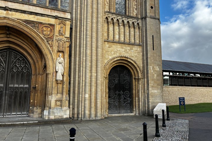 Norwich Detective Scavenger Hunt - Mystery Walk for Groups
