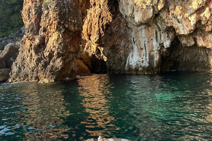 Privat bådtur: Grama Bay og + 15 strande i Himarë, Albanien