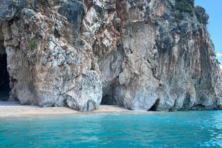 Privat bådtur: Grama Bay og + 15 strande i Himarë, Albanien