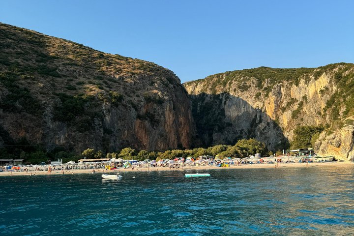 Privat bådtur: Grama Bay og + 15 strande i Himarë, Albanien