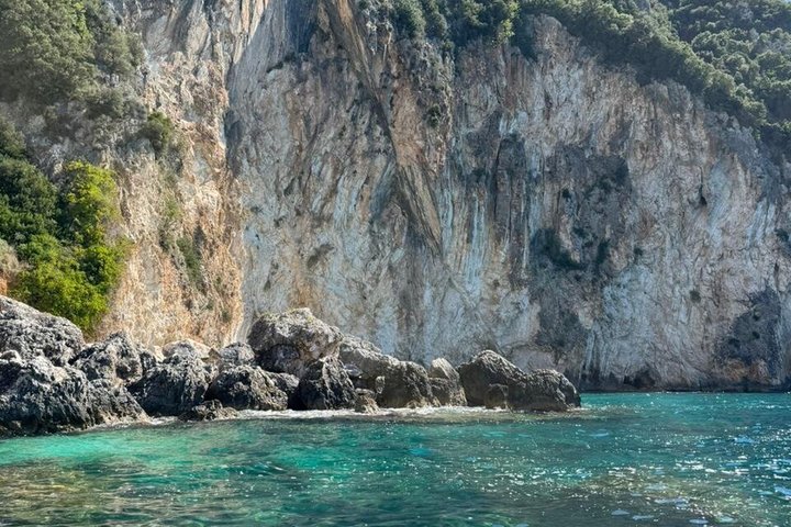 Privat bådtur: Grama Bay og + 15 strande i Himarë, Albanien