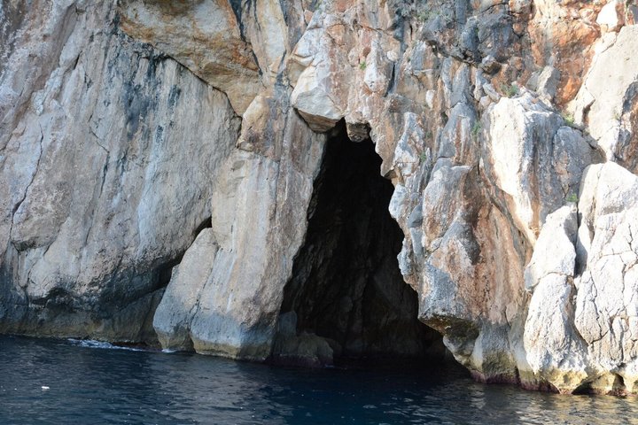 Privat bådtur: Grama Bay og + 15 strande i Himarë, Albanien