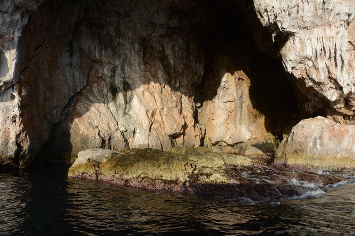 Privat bådtur: Grama Bay og + 15 strande i Himarë, Albanien