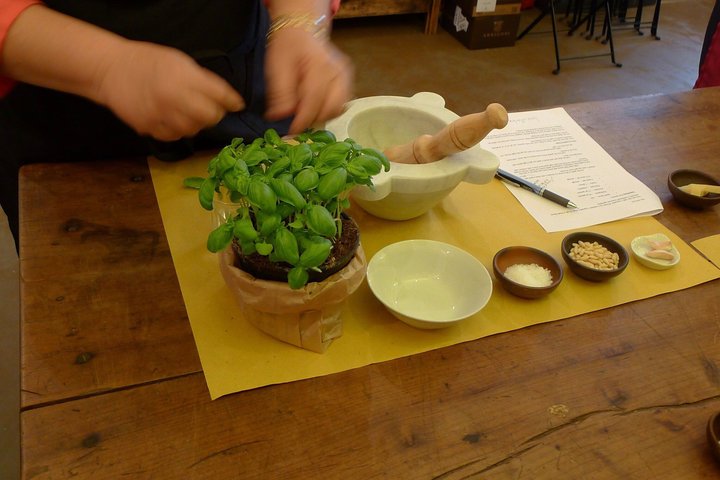Cinque Terre: Autentisk Pesto matlagingsklasse og vin i Manarola