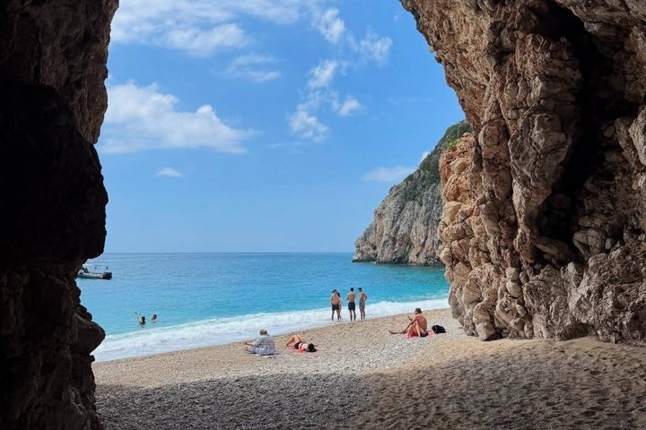 Privat bådtur: Grama Bay og + 15 strande i Himarë, Albanien