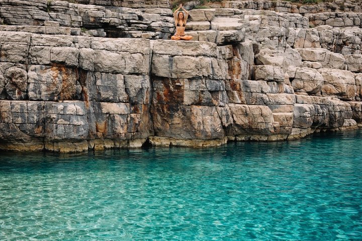 Makarska 3 - Island Speedboat Tour: Blå grottan på Hvar & Blå lagunen