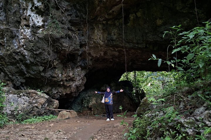 Tour Rammang-Rammang Karst South Sulawesi con guía local