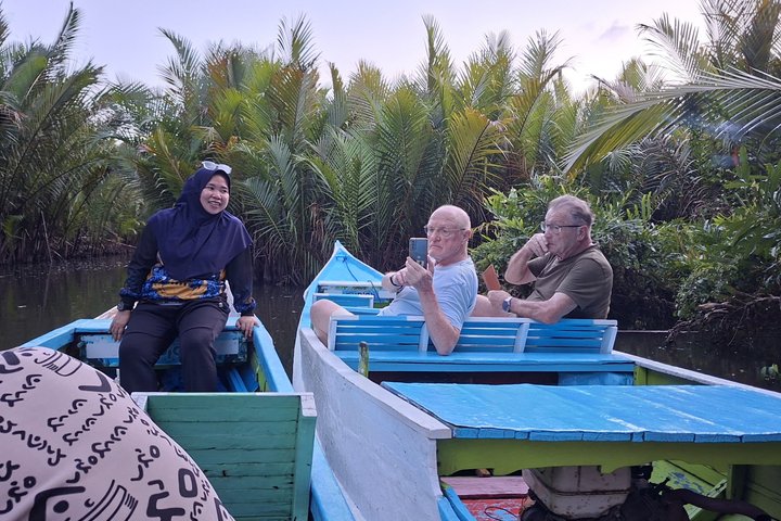 Tour Rammang-Rammang Karst South Sulawesi con guía local