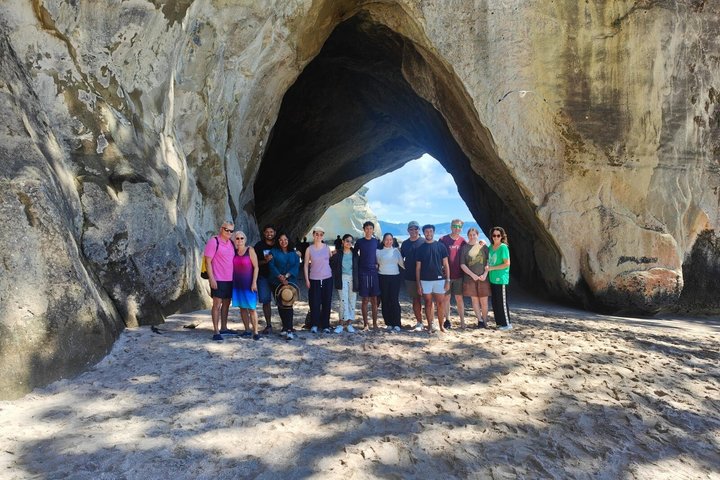 Cathedral Cove & Hot Water Beach Tour met kleine groep en lunch