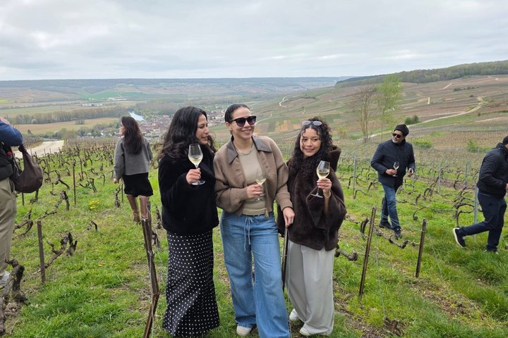 Champagne Muñoz Bruneau: visita y degustación de medio día