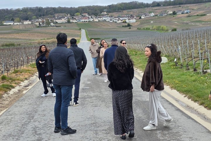 Champagne Muñoz Bruneau: visita y degustación de medio día