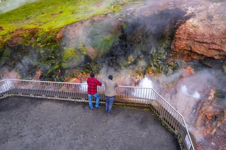 Hoteller i nærheden af Silver Circle Adventure - Glacier Tunnel & Hvammsvik Hot Springs