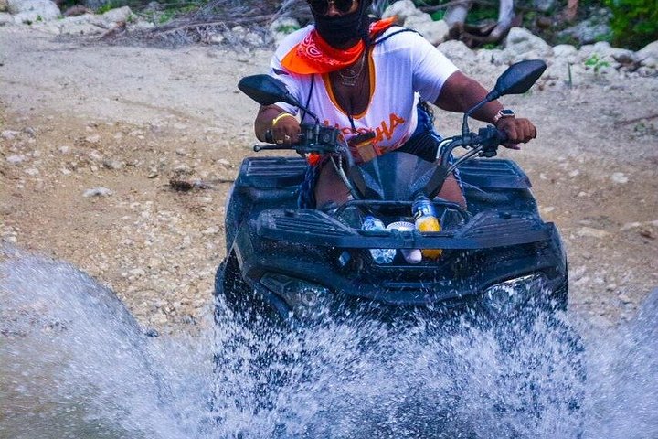 Watervallen ATV Adventure vanuit Amber Cove en Taino Bay