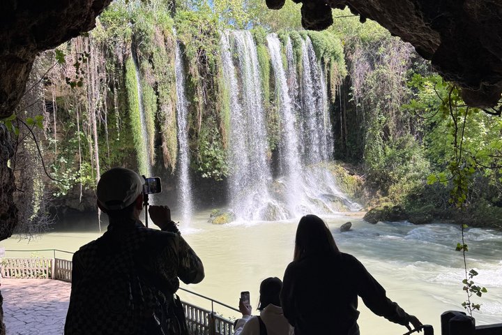 # Antalya Stadtrundfahrt 2 Wasserfälle, Bootsfahrt –Alle Tickets inklusive
