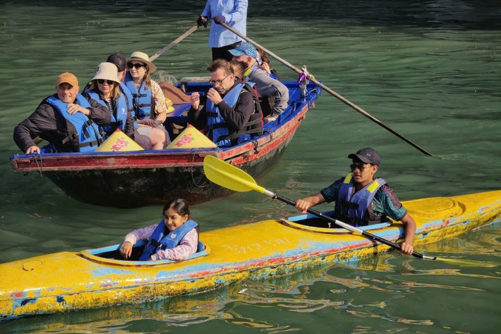DELUXE Halong Bay Tagestour von Hanoi, täglich betrieben 2026 - 2027