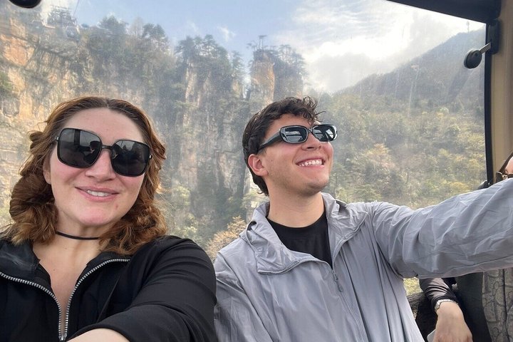 Anmeldelse af Zhangjiajie 2 - Day Private Tour: Avatar Mountains & Glass Bridge