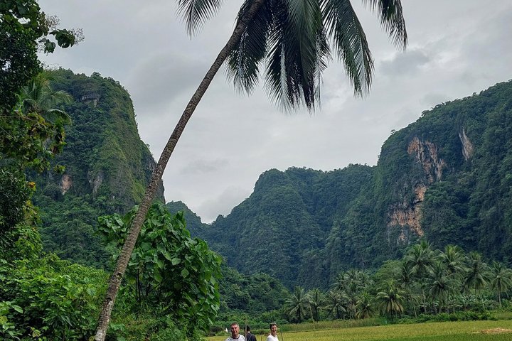 Tour Rammang-Rammang Karst South Sulawesi con guía local