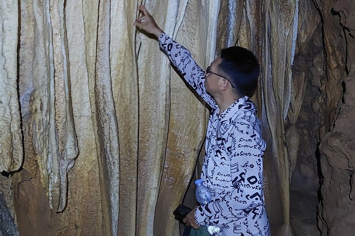 Tour Rammang-Rammang Karst South Sulawesi con guía local