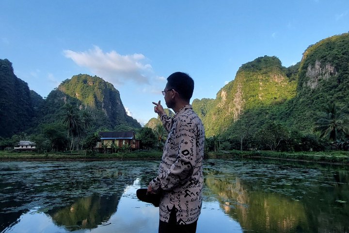 Tour Rammang-Rammang Karst South Sulawesi con guía local