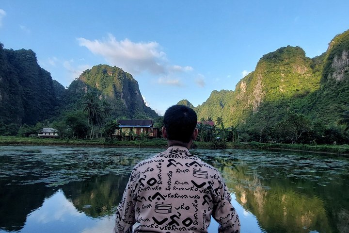 Tour Rammang-Rammang Karst South Sulawesi con guía local