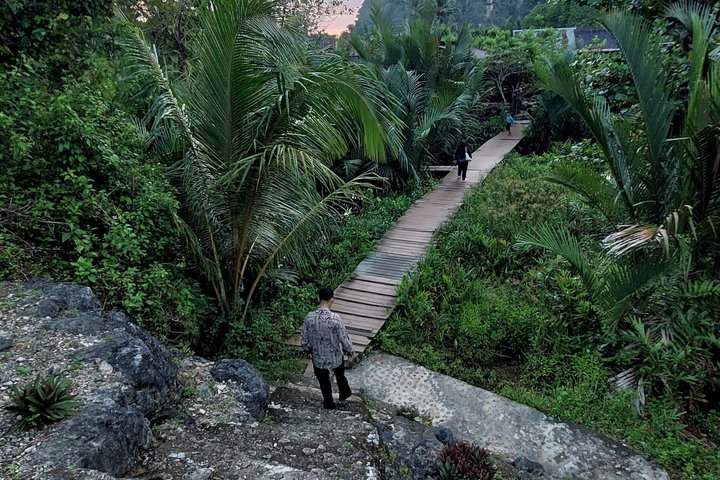 Tour Rammang-Rammang Karst South Sulawesi con guía local