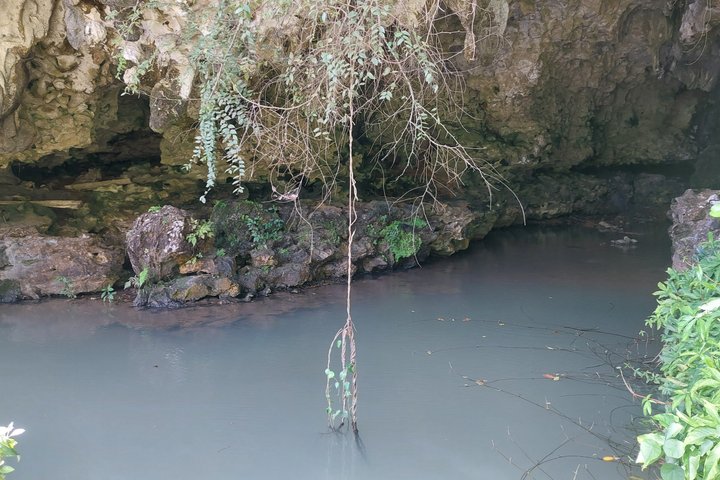 Tour Rammang-Rammang Karst South Sulawesi con guía local